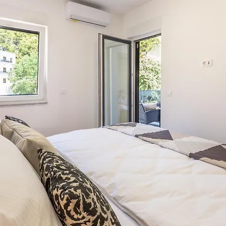Luxury 2 Bedroom With Sea View Apartment Baška Voda