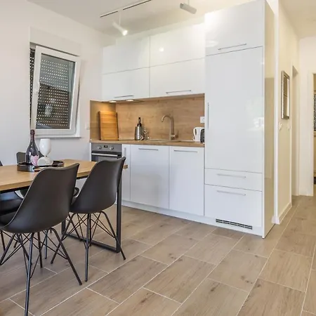 Luxury 2 Bedroom With Sea View * Baška Voda