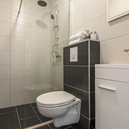 Luxury 2 Bedroom With Sea View *